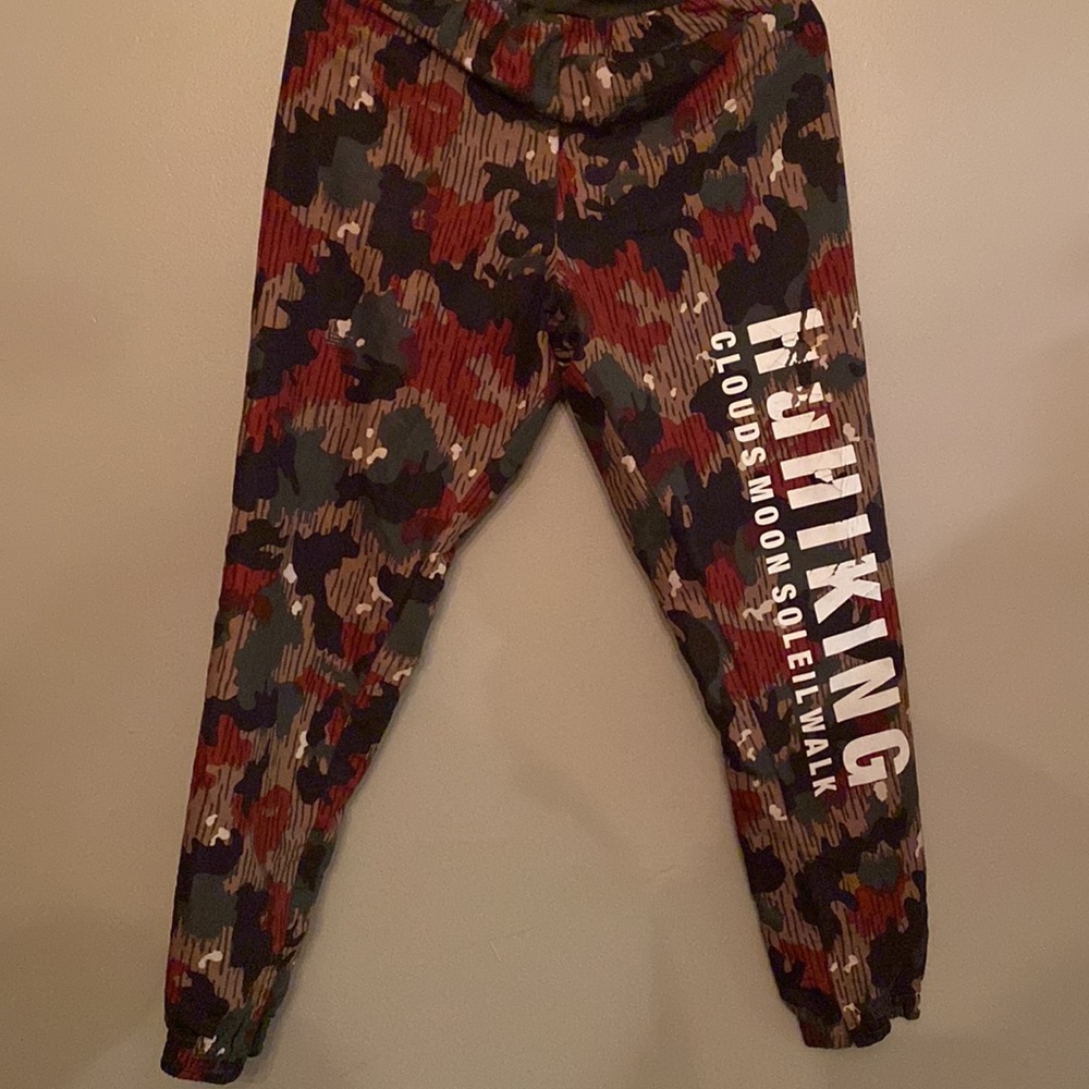 PHARRELL WILLIAMS HU HIKING CAMO PANT - Picture 13 of 14